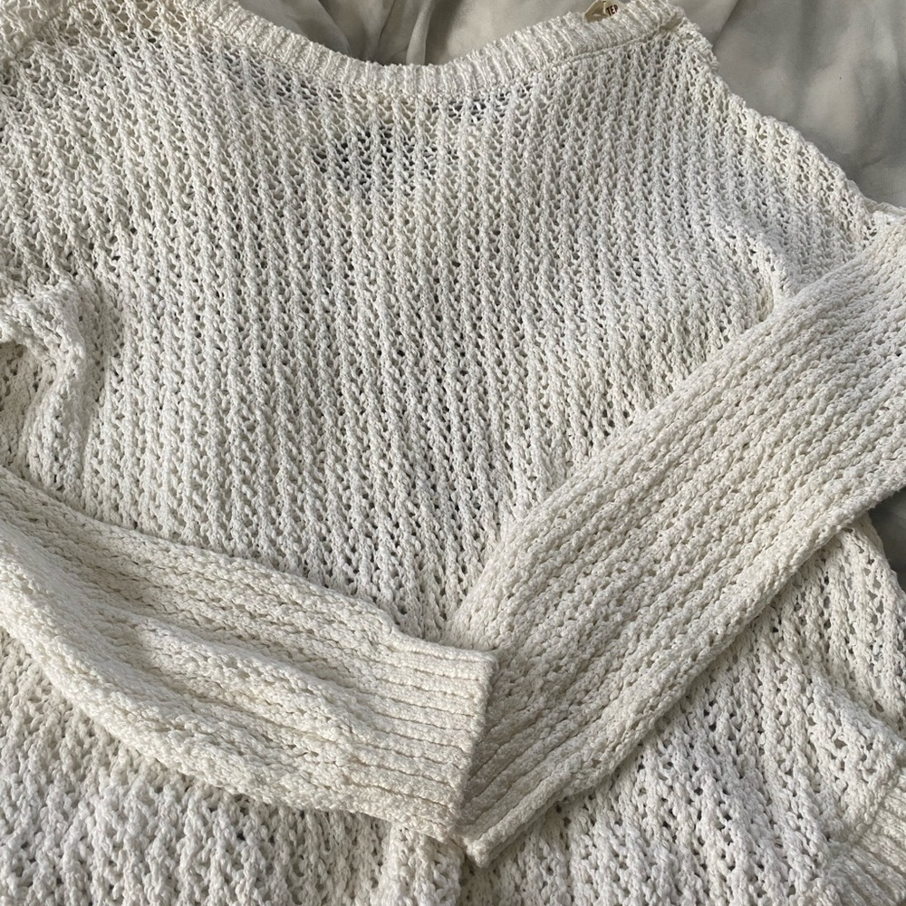 Hollister Sweater - Picture 2 of 3